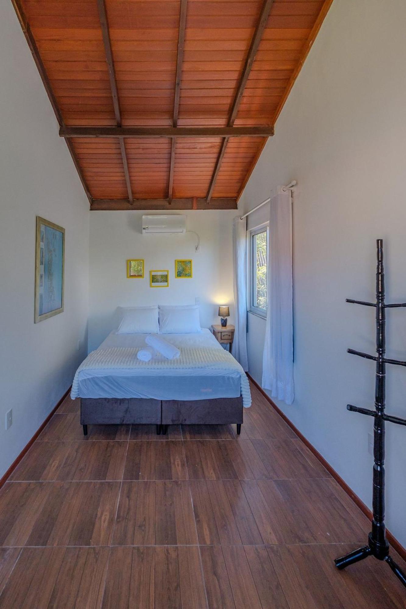 Casa 2 Quartos Com Churrasqueira Perto Da